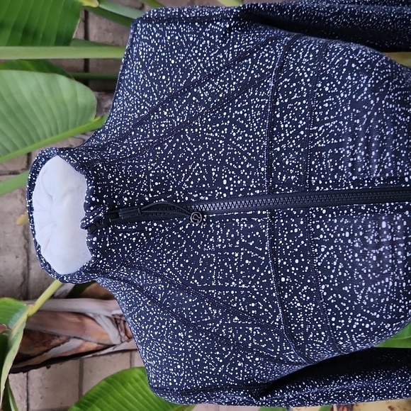 LULULEMON Classic DEFINE Jacket size 6 FREE SPIRIT Black Ice Gray *NULUX - Picture 3 of 9